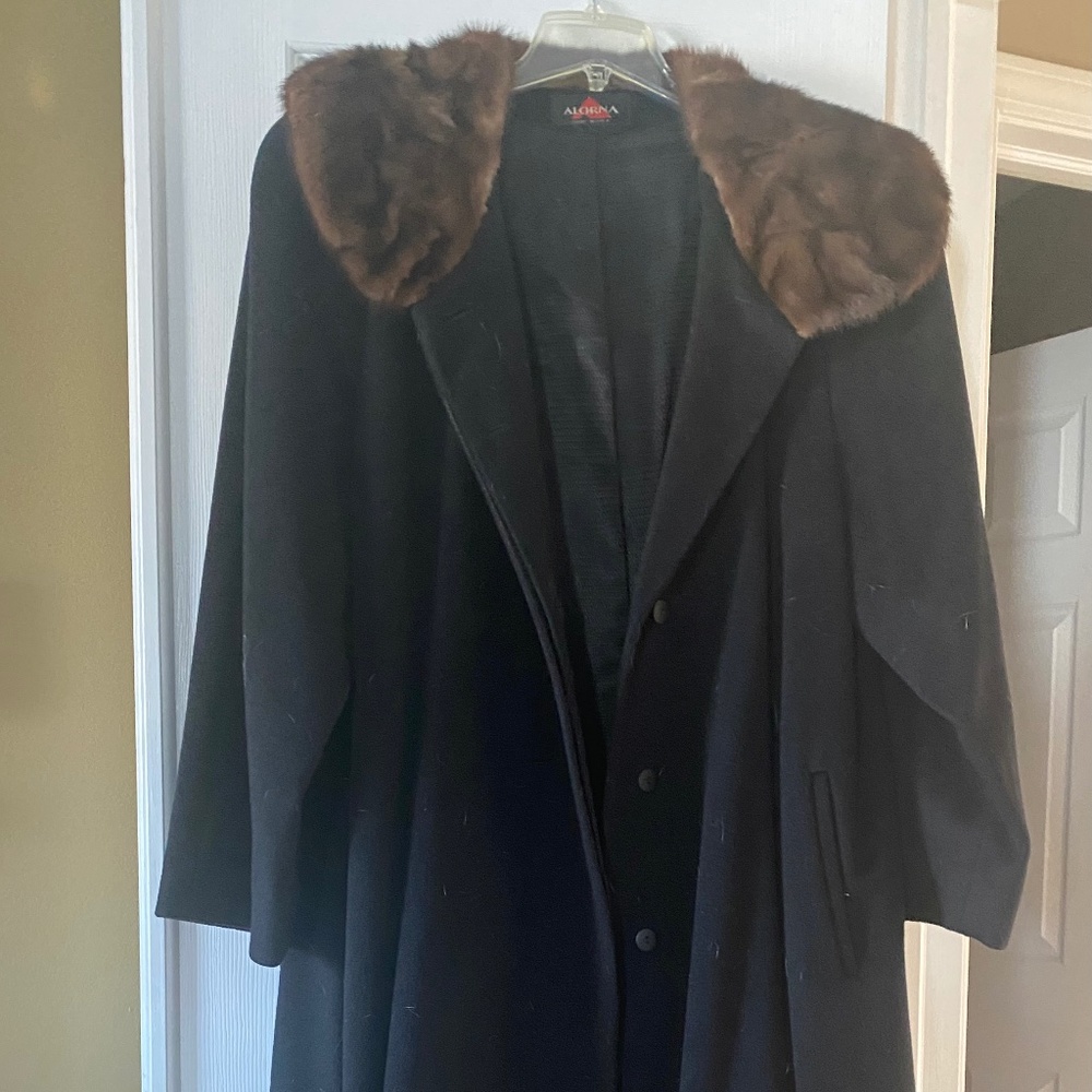 Black Wool Coat with mink collar